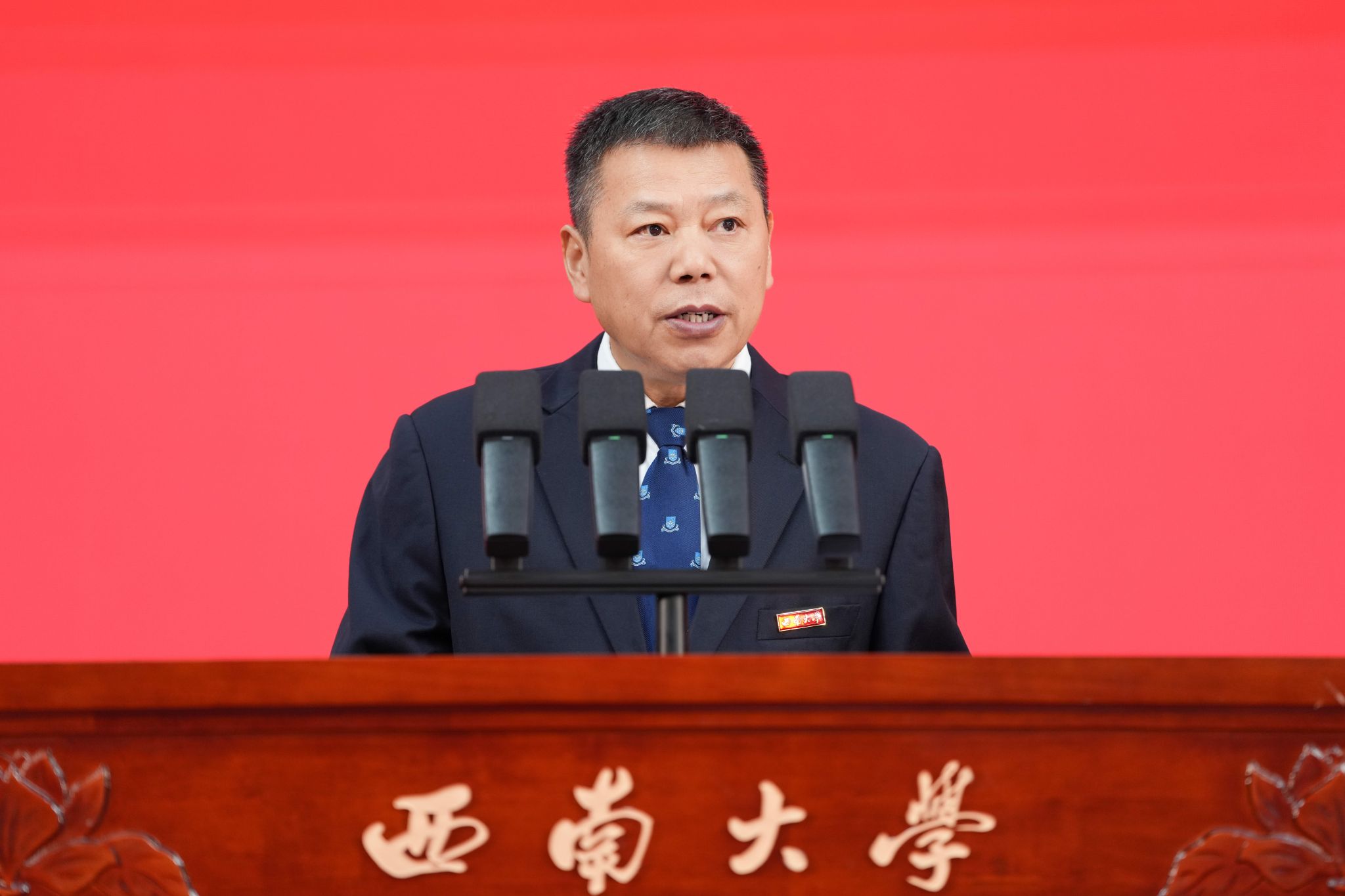 文件名称:DSC00347.jpg原图大小:2.46MB